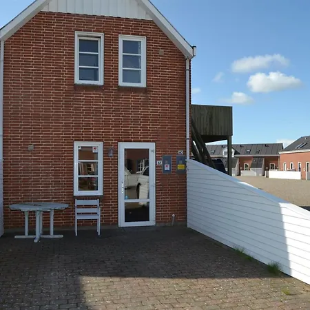 Lorenz - 2-3km From The Sea By Interhome Appartement