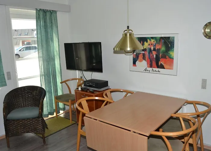 Appartement Lorenz - 2-3km From The Sea By Interhome *